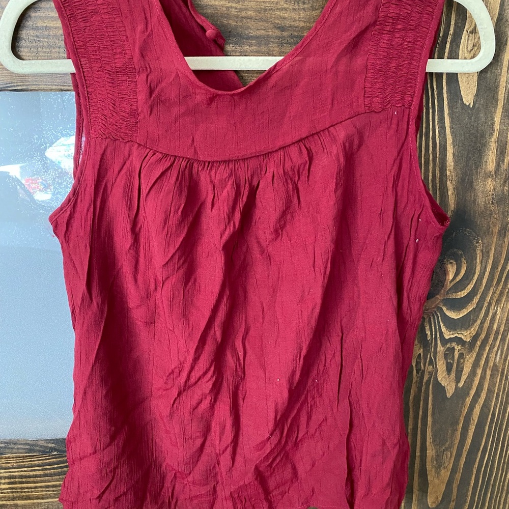 Women's Red Sleeveless Top